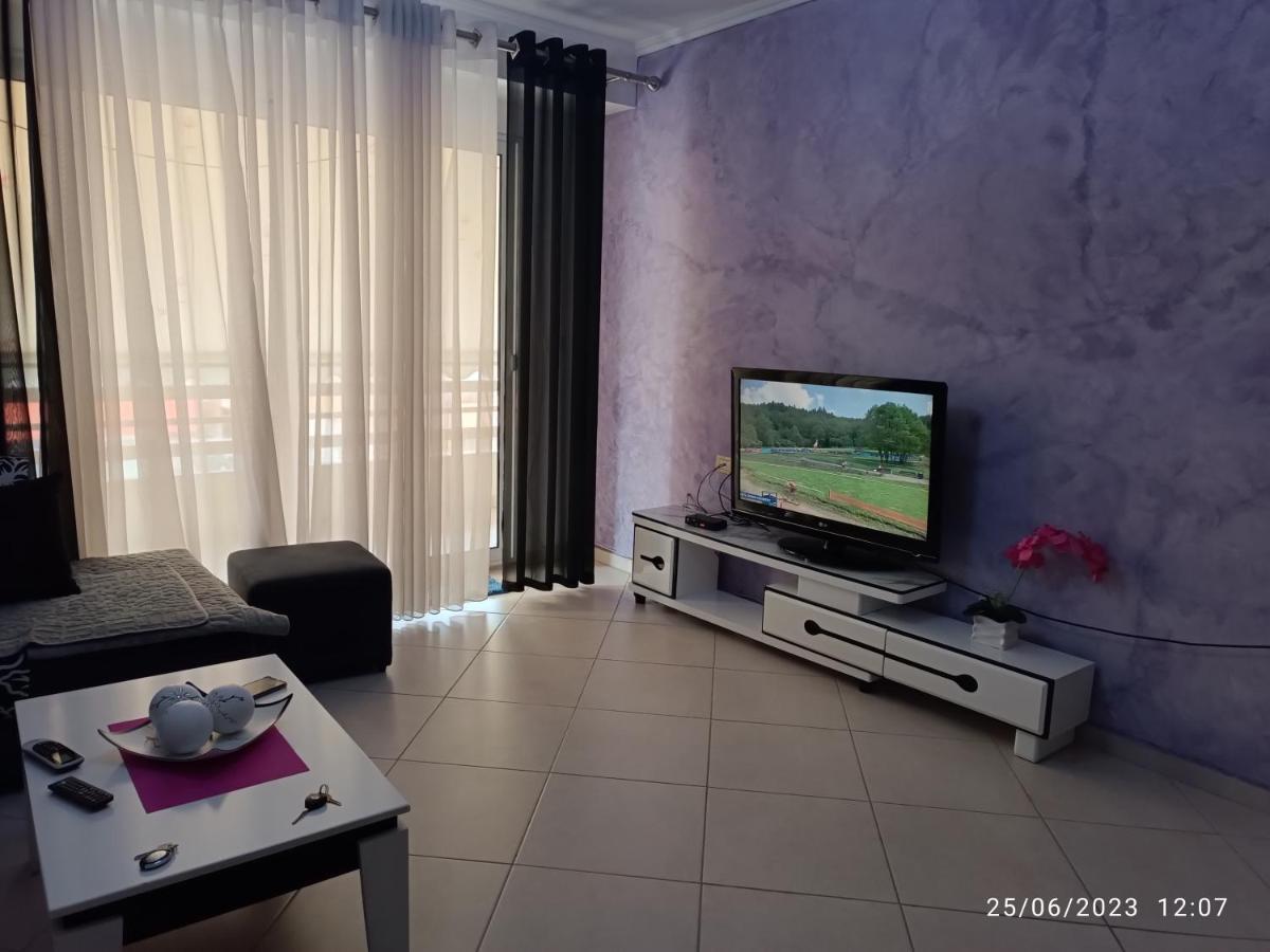 Marinela Apartment Sarandë Buitenkant foto