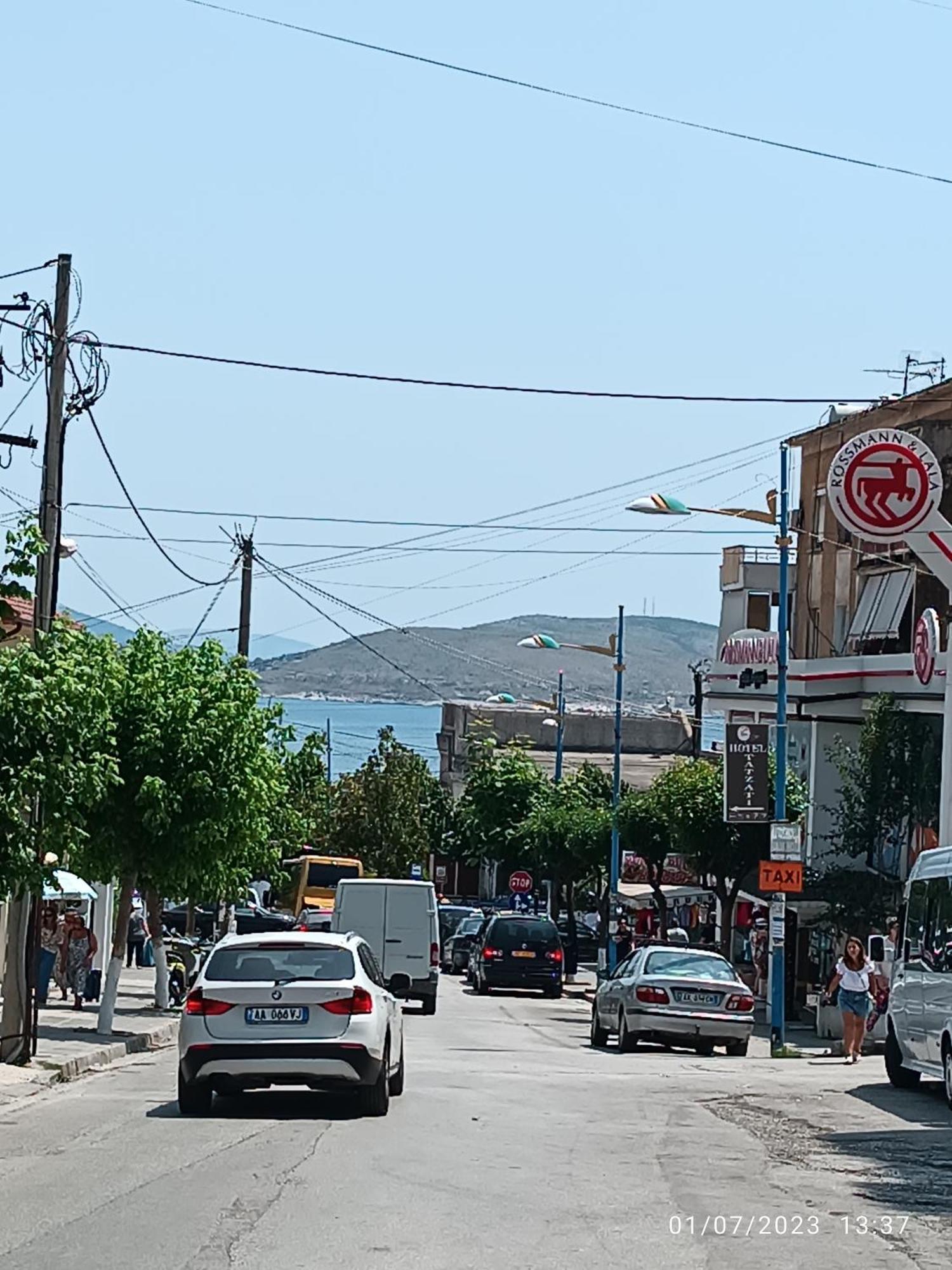 Marinela Apartment Sarandë Buitenkant foto