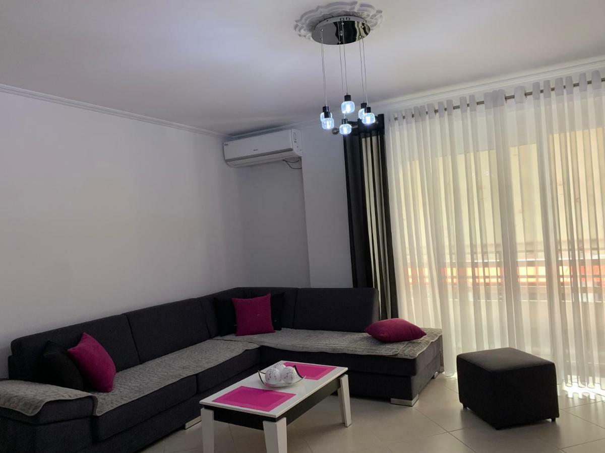 Marinela Apartment Sarandë Buitenkant foto