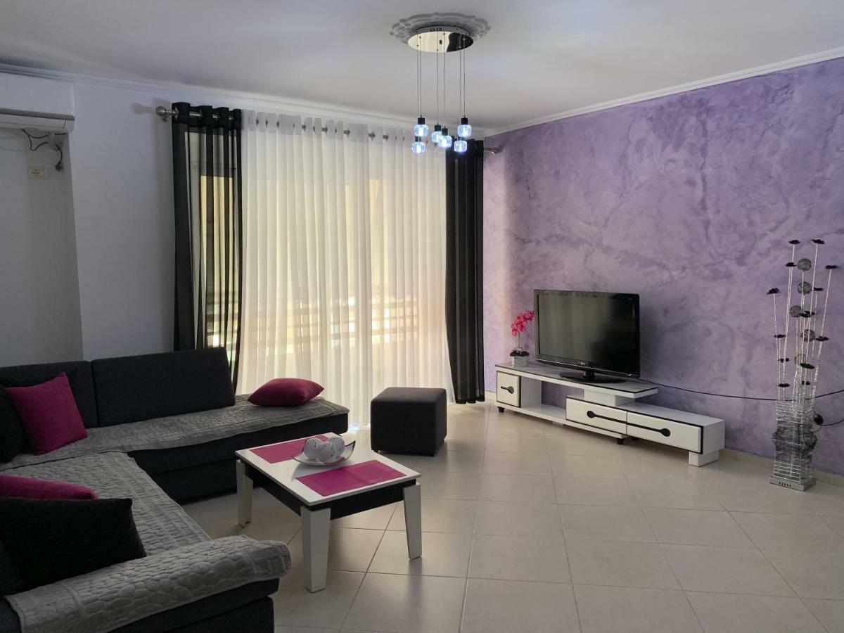 Marinela Apartment Sarandë Buitenkant foto